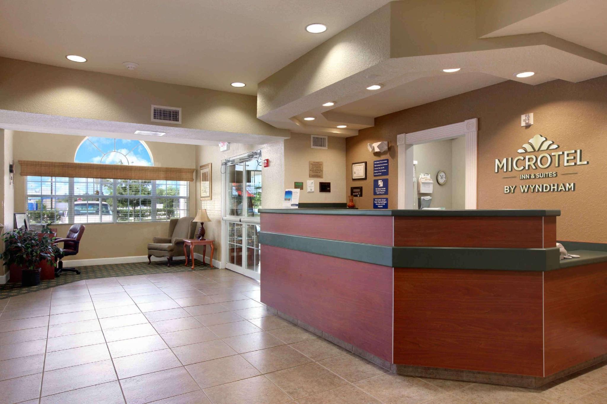 Microtel Inn And Suites - Zephyrhills Εξωτερικό φωτογραφία