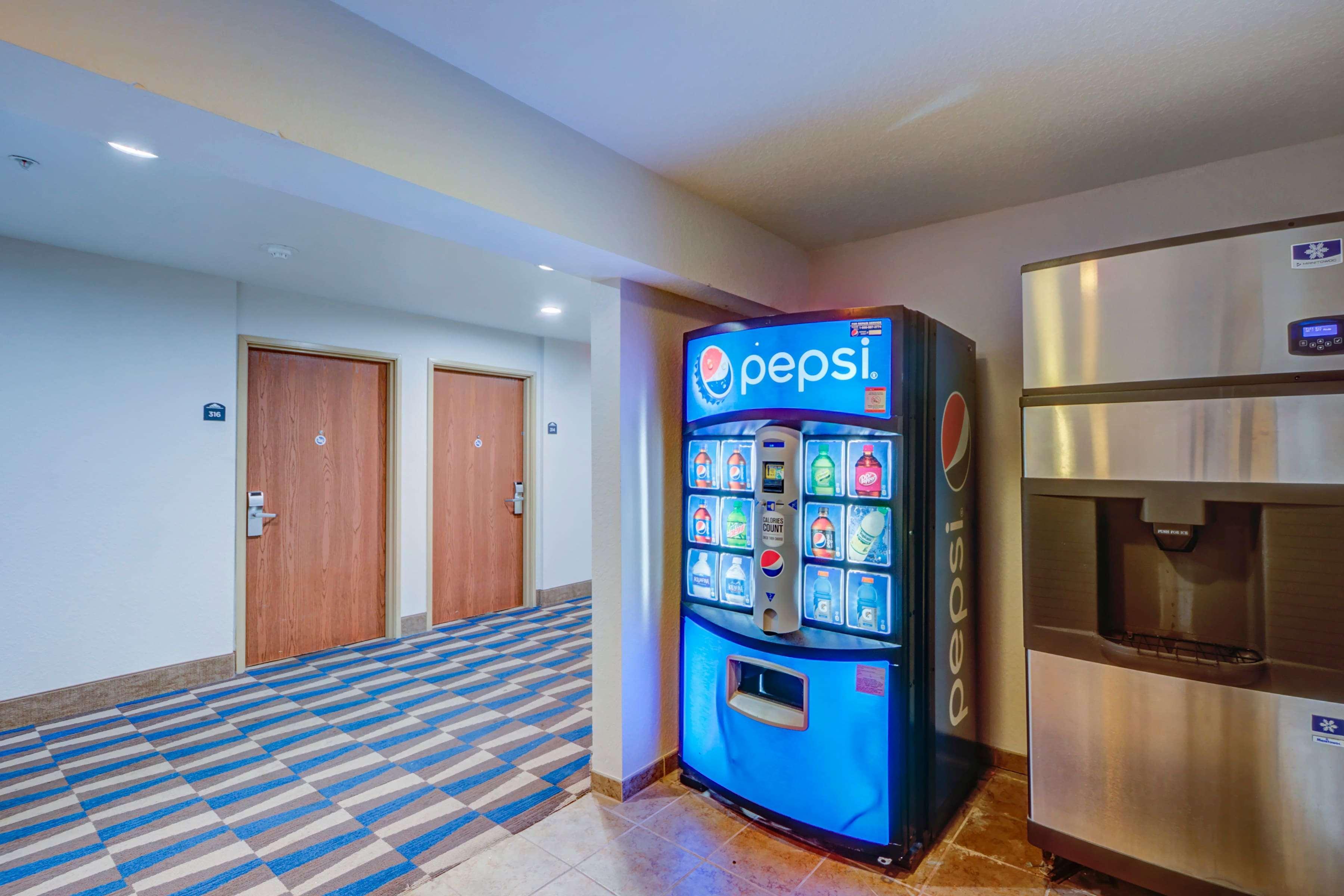 Microtel Inn And Suites - Zephyrhills Εξωτερικό φωτογραφία