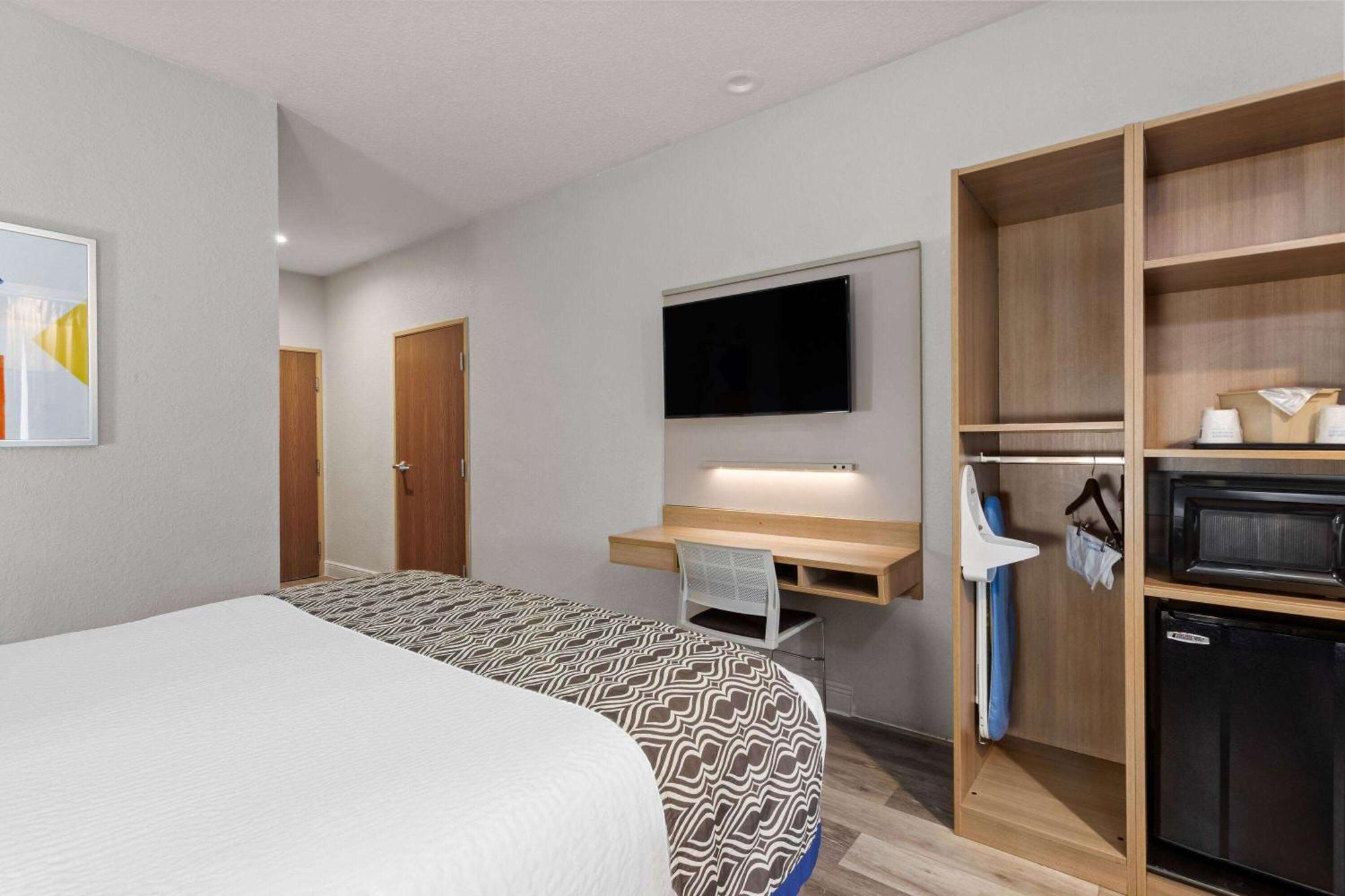 Microtel Inn And Suites - Zephyrhills Εξωτερικό φωτογραφία